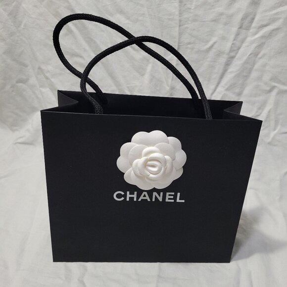 Chanel Gift Shopping Bag Camellia Flower 7.25 x 8.5 x 3.25 in Rope Handle Empty - Picture 3 of 9